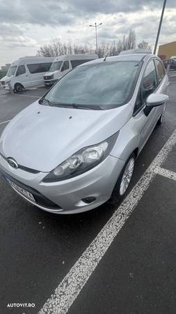 Ford Fiesta 1.4 Autom. Trend - 12