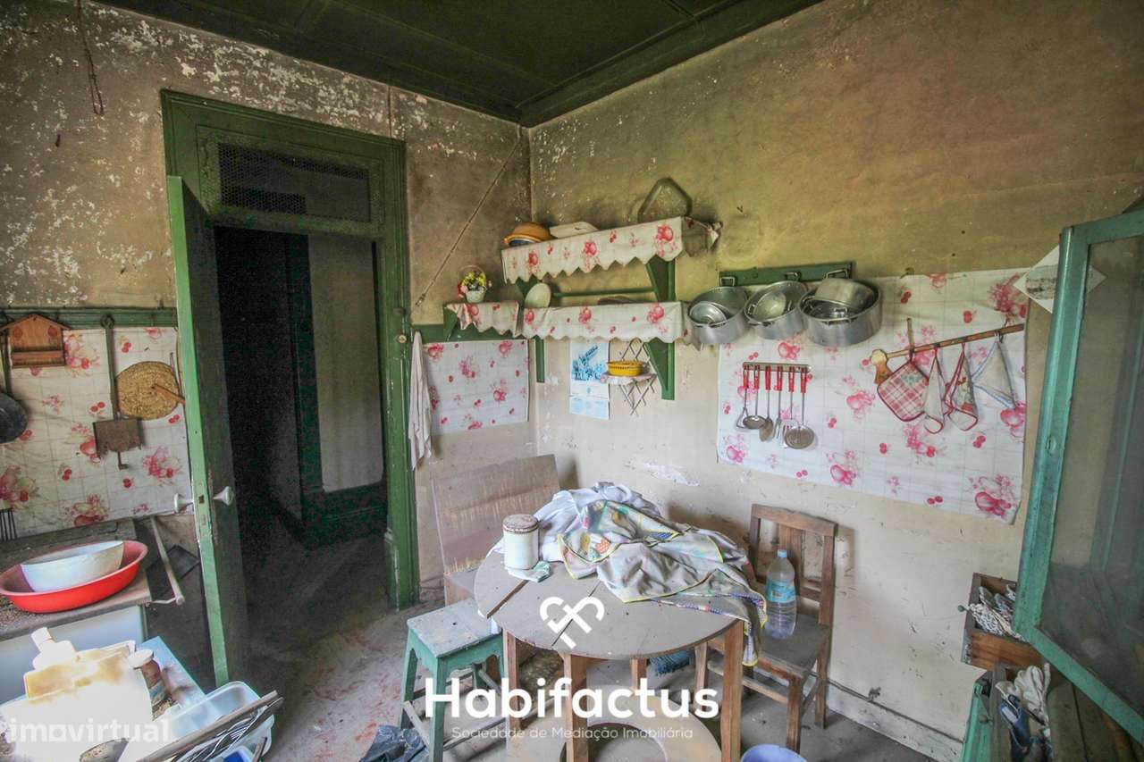 Moradia T3 à venda para restaurar - Mangualde - Viseu - Grande imagem: 4/13