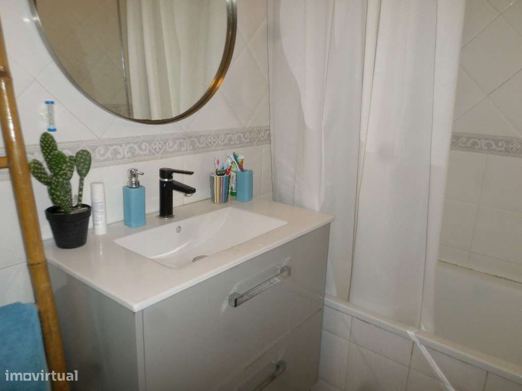 Excelente apartamento T2 : apresente-nos a sua proposta-15