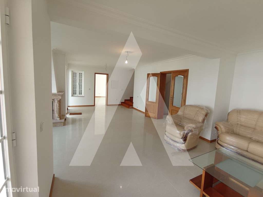 Moradia T4+1 em pleno centro da cidade de Aveiro! - Grande imagem: 5/43