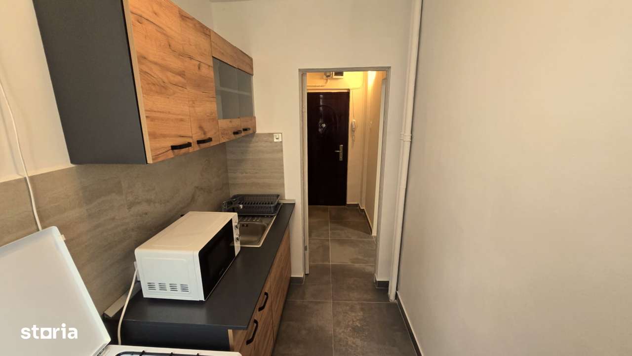 Apartament Gara de Nord 2 cam 76000€ direct proprietar renovat mobilat - Imagine principală: 5/13