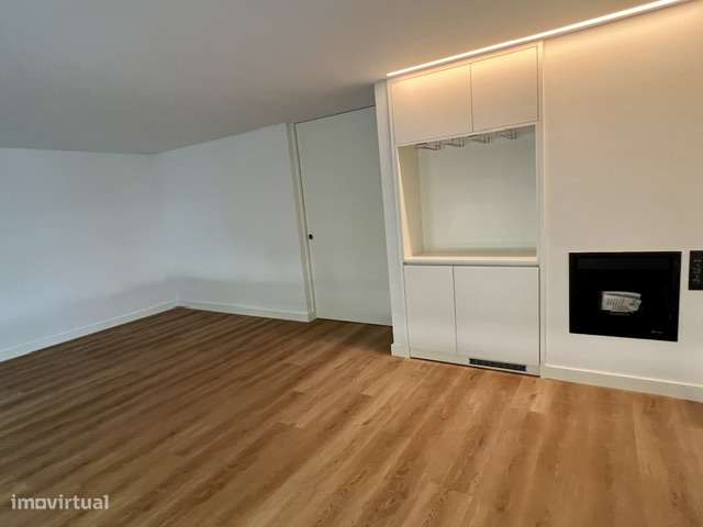 3 Apartamentos T2+1-10