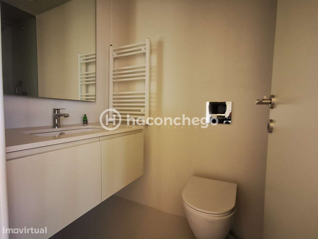 Penthouse T4 de Luxo em Barcelinhos – Totalmente Equipada com equipame-29