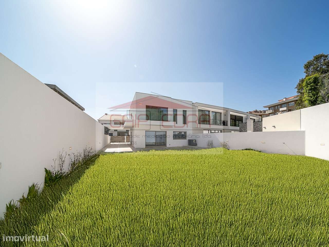 Moradia T3 com jardim e acessibilidade-26