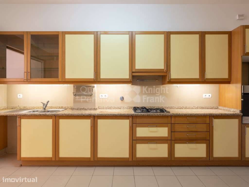 Apartamento T3 duplex com piscina no Monte Estoril, Cascais-7