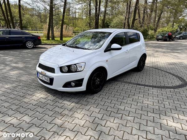 Chevrolet Aveo 1.6 LTZ - 2