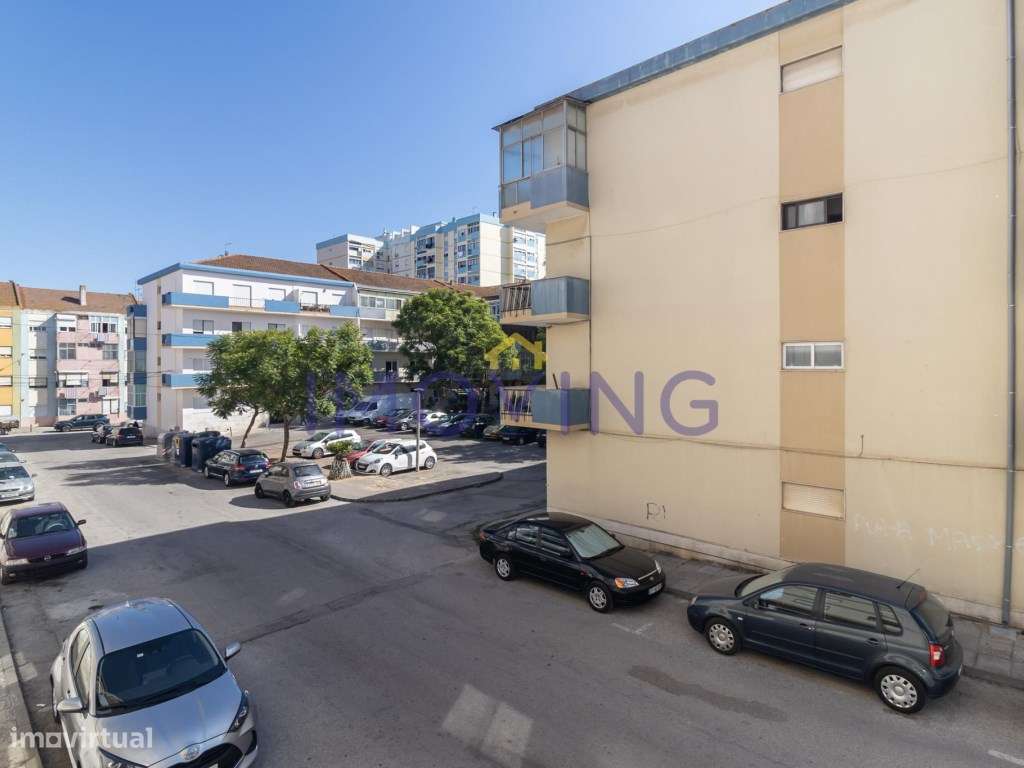 T3 1º andar na zona da Recosta- 5 min a pé da estação dos barcos-26