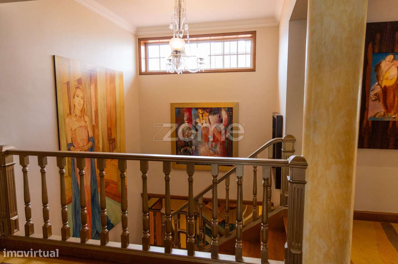 LUXUOSA MORADIA - LOCALIZAÇÃO PREMIUM NO CENTRO DE FAMALICÃO-40