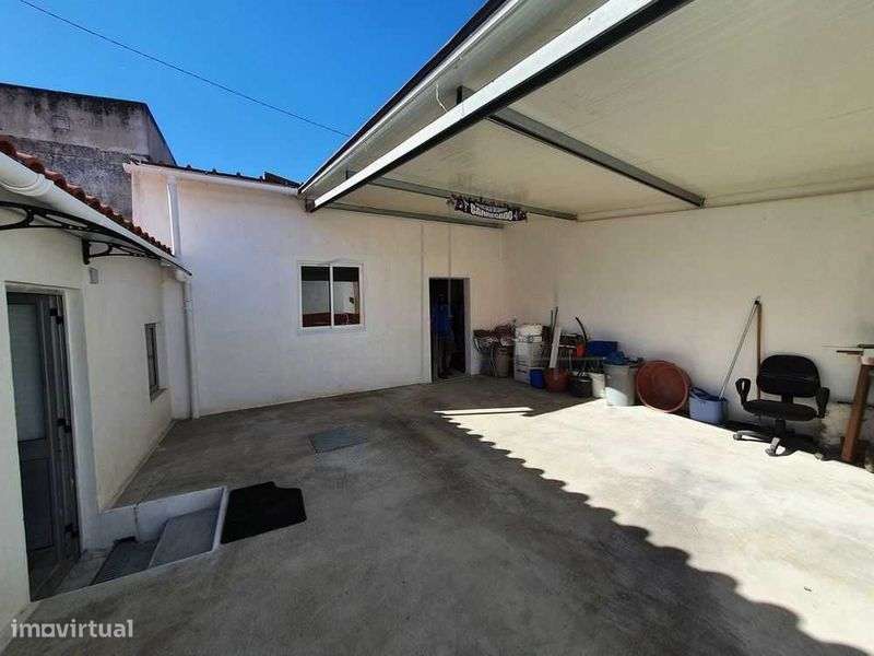 Moradia independente, T2 +1 e Alpendre, em Alenquer - Grande imagem: 5/12