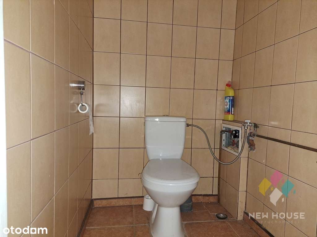 Lokal użytkowy w centrum - parter, witryna-7