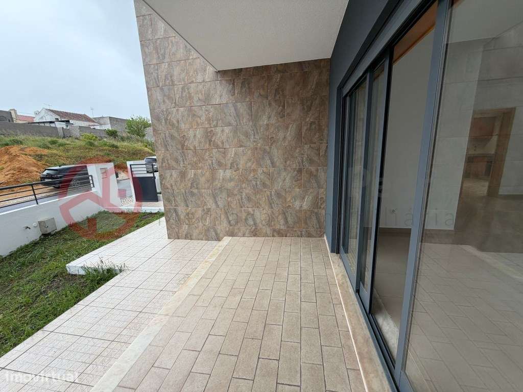 Moradia T5 remodelada no Feijó, Almada-18