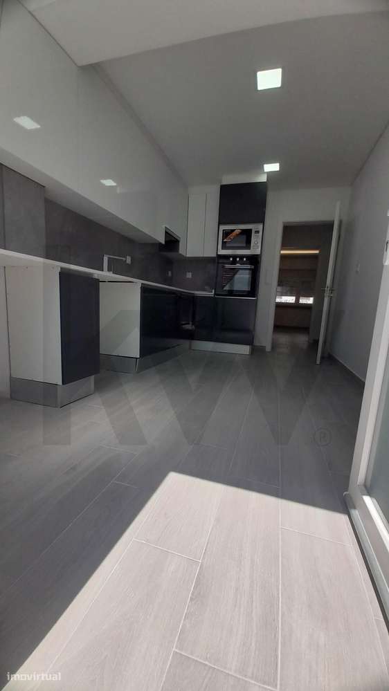 NOVA OPORTUNIDADE EM AMORA T2 Totalmente remodelado-28