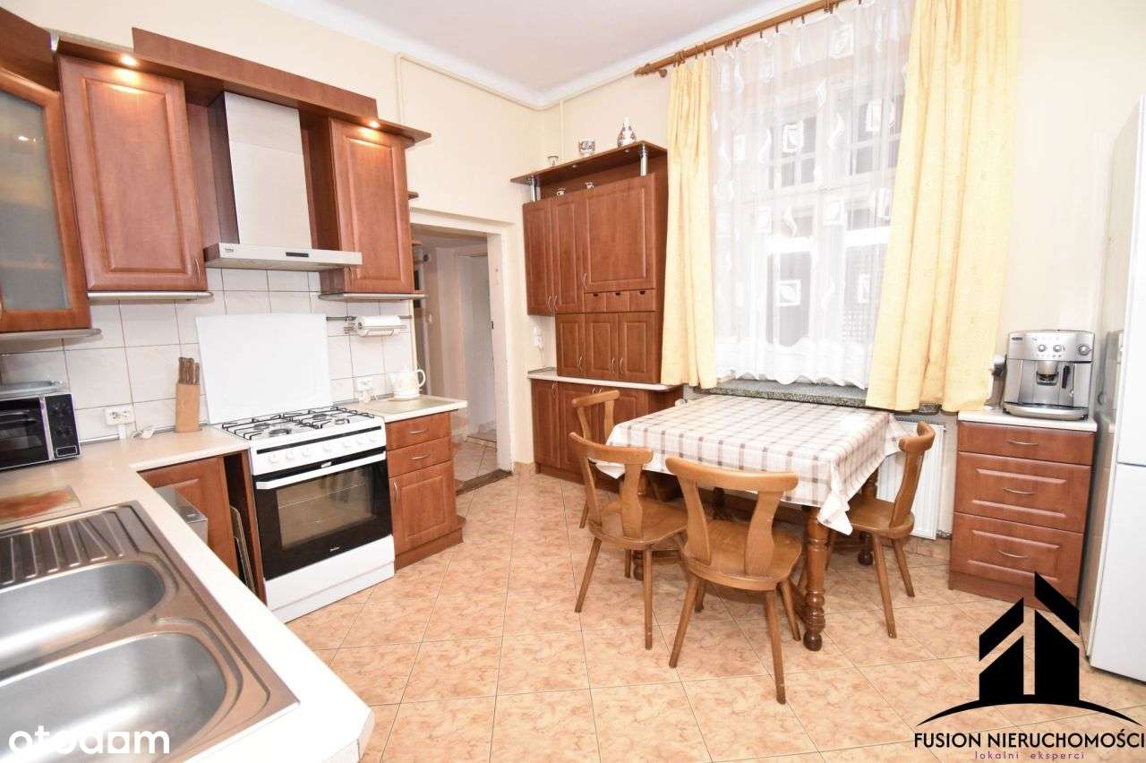 Przestronny dom z potencjałem-idealny dla rodziny-6