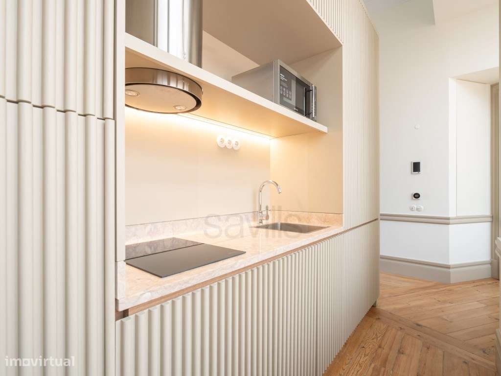 Apartamento T0 mobilado e decorado na Avenida dos Aliados-9