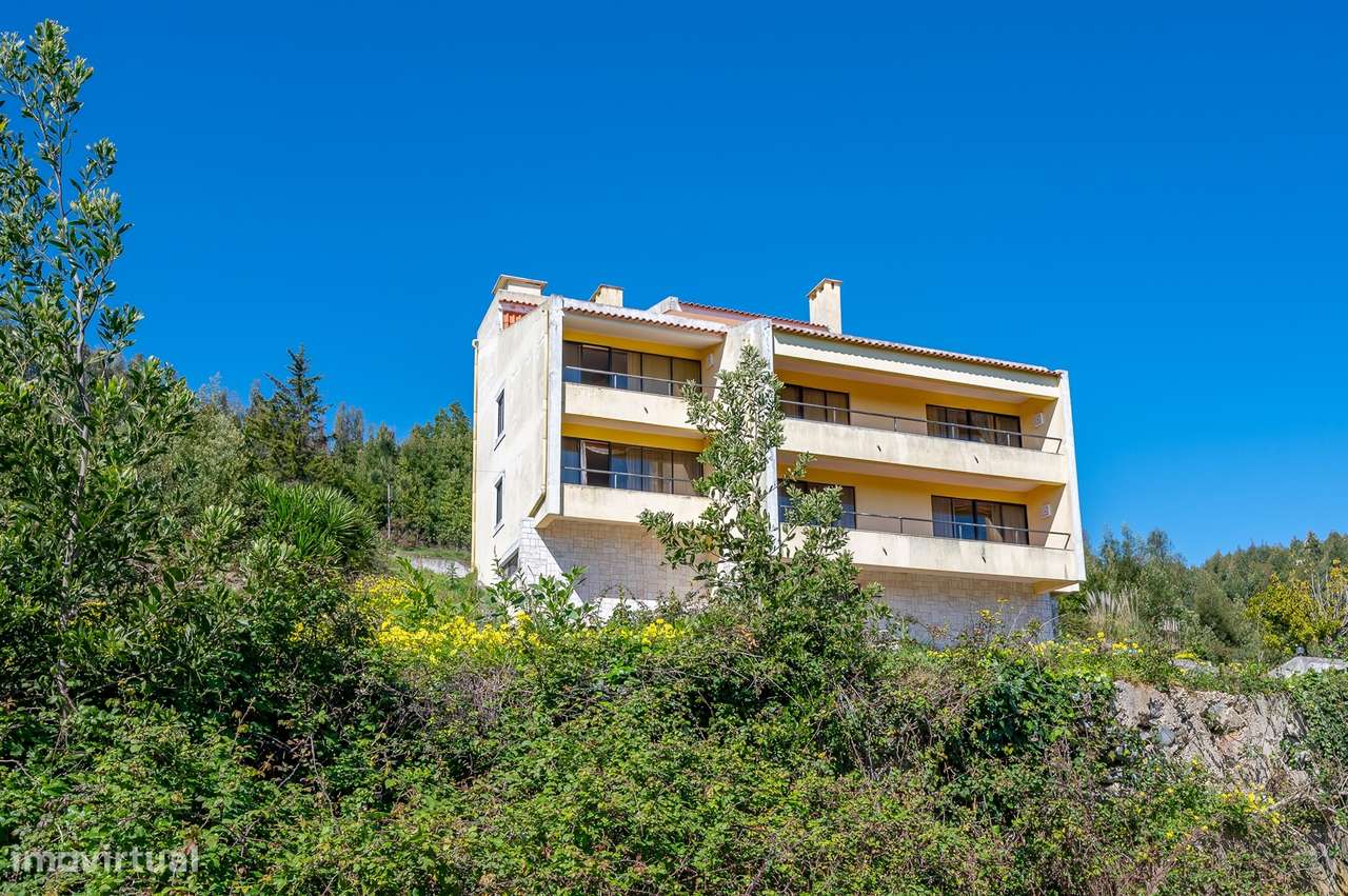 Moradia 10 assoalhadas com vista deslumbrante de Mar e de Serra.-37