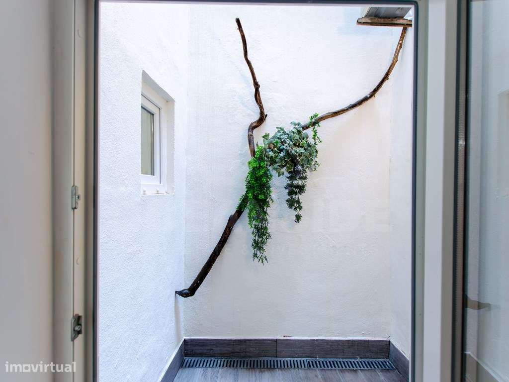 T0 remodelado no coração do Bairro Alto-11