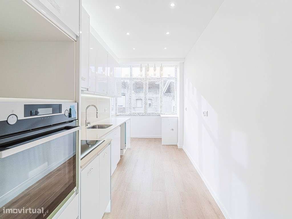 T3 Totalmente Remodelado - Avenida D. José I, Amadora-7