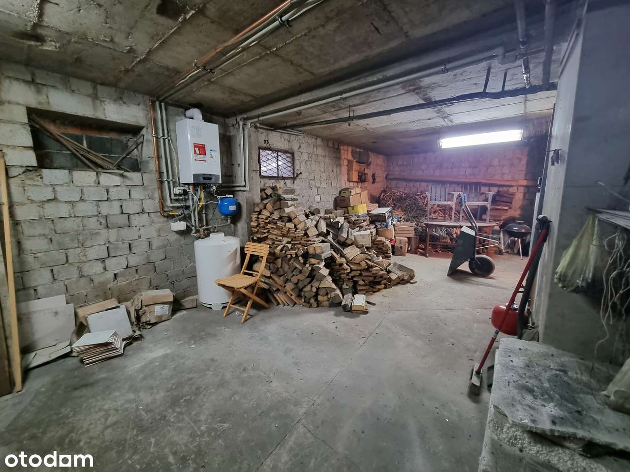 Dom z potencjałem - do zamieszkania lub pod działalność turystyczną-17