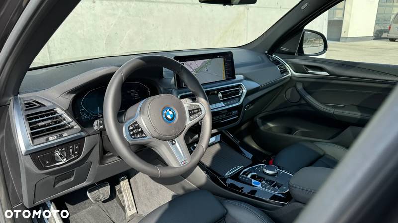 BMW iX3 Impressive - 17