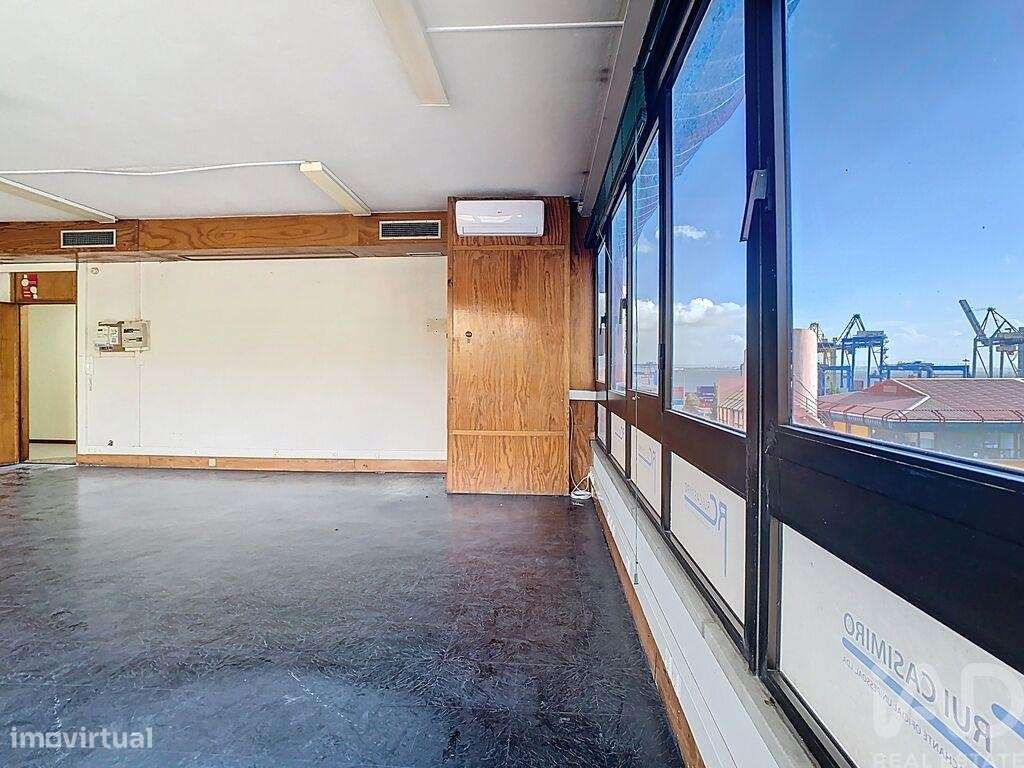 Escritório T1 em Beato de 48,00 m2 - Grande imagem: 4/22