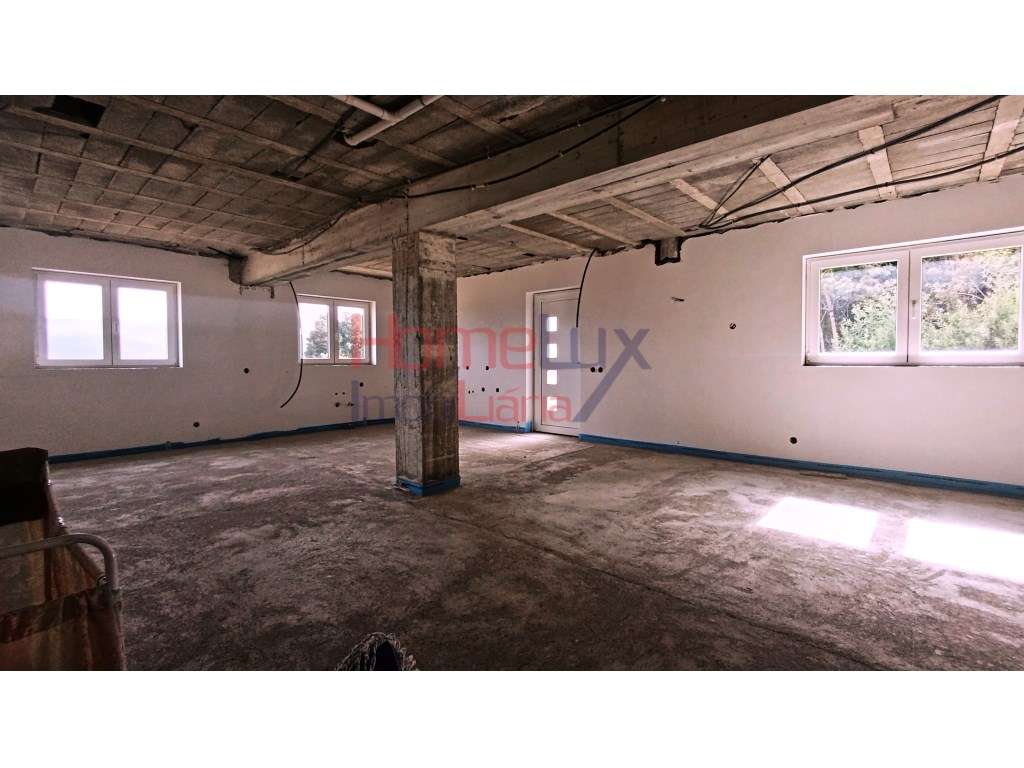 Moradia T3 em fase final de construção - Grande imagem: 4/37