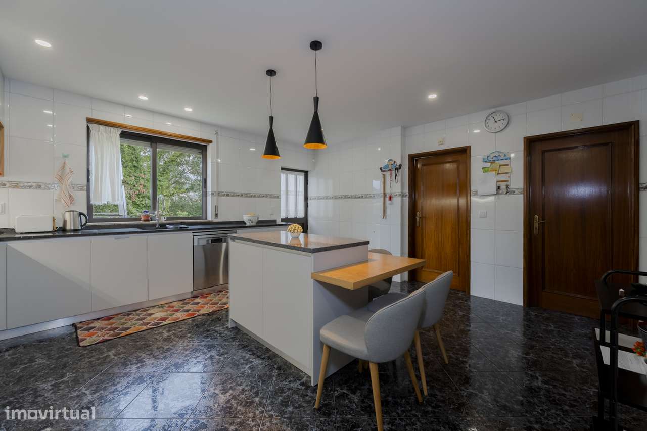 Moradia T4 para venda em Gondizalves, Braga-5