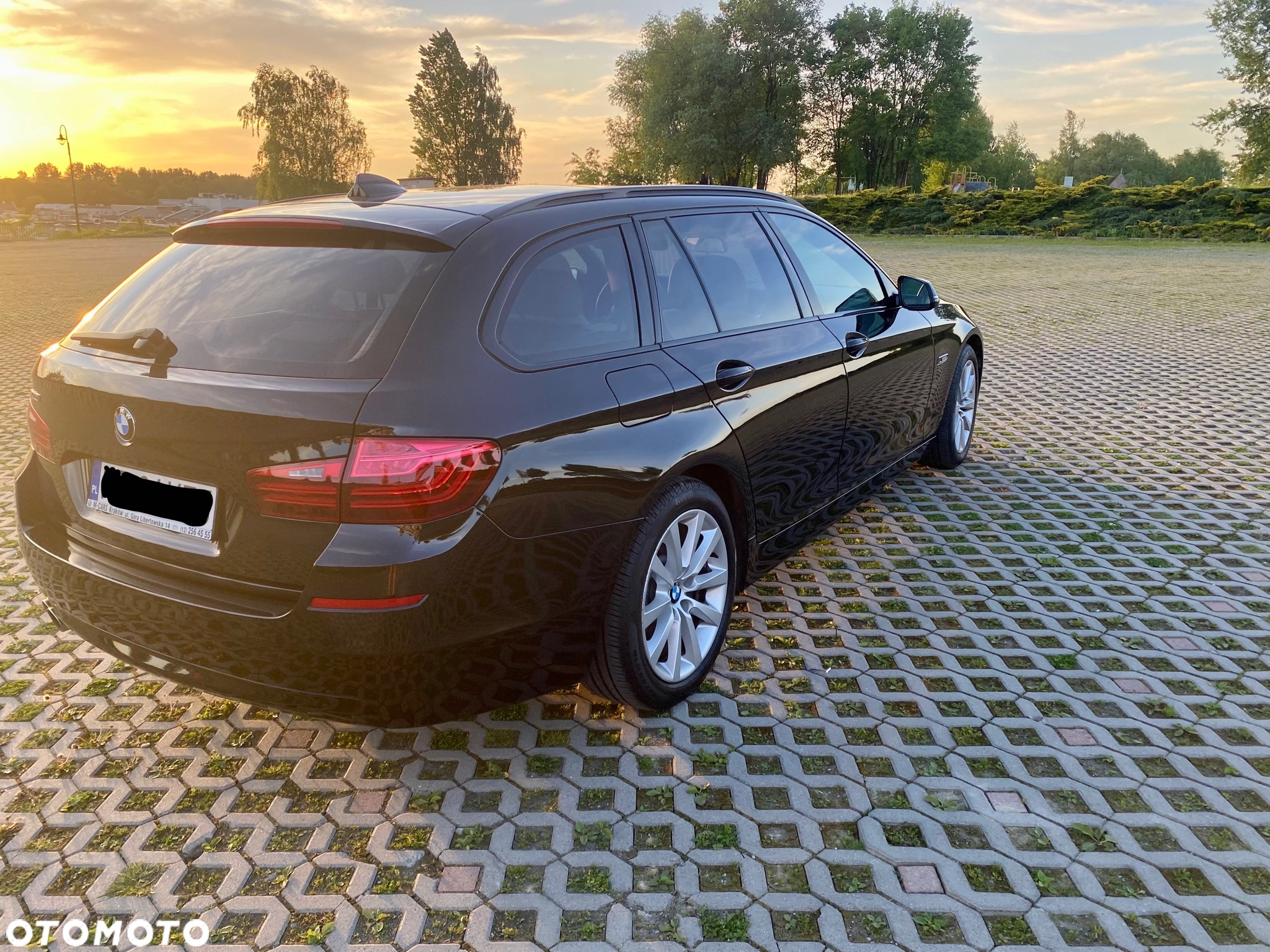 BMW Seria 5 525d xDrive Luxury Line - 4