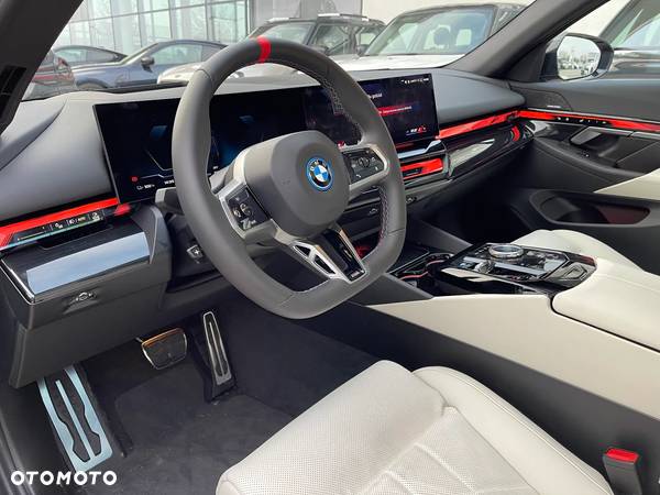 BMW i5 M60 xDrive - 10