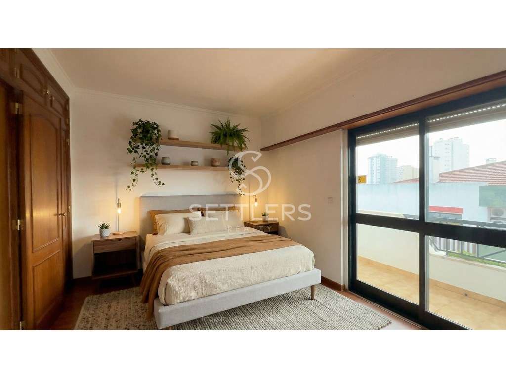 Apartamento T2+1 - Parede-14