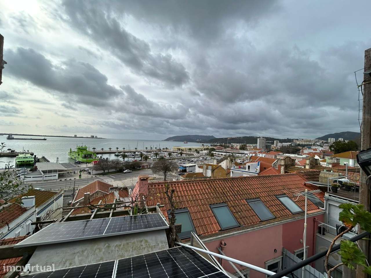 Andar de Moradia - V3 - Terraço / Jardim - Setúbal-21