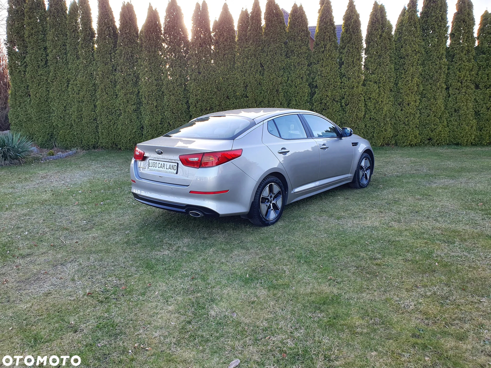 Kia Optima 2.0 L - 3