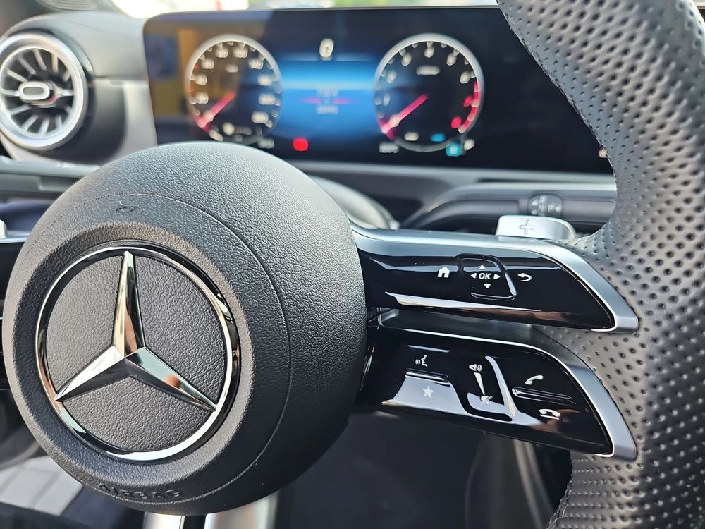 200 163KM Pakiet AMG Advanced Plus Szklany Dach MultiBem LED FV23%