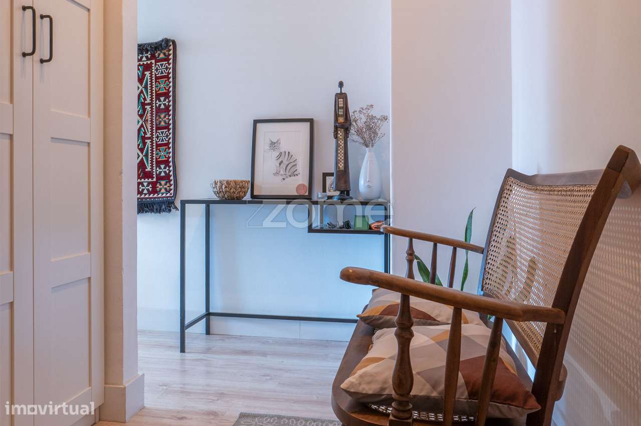 Apartamento T2 remodelado à venda, Venteira-10