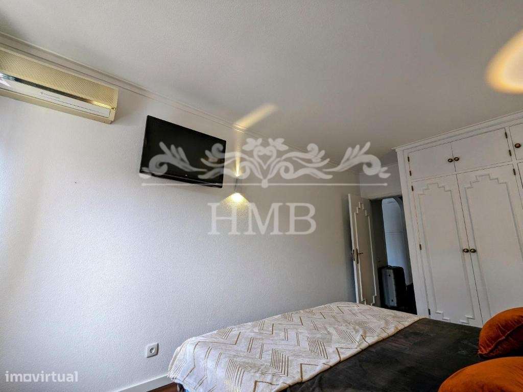 Apartamento T1+1 em Alvor, piscina e garagem-39