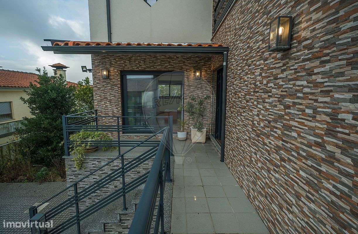 Moradia T4 para venda - Grande imagem: 3/32