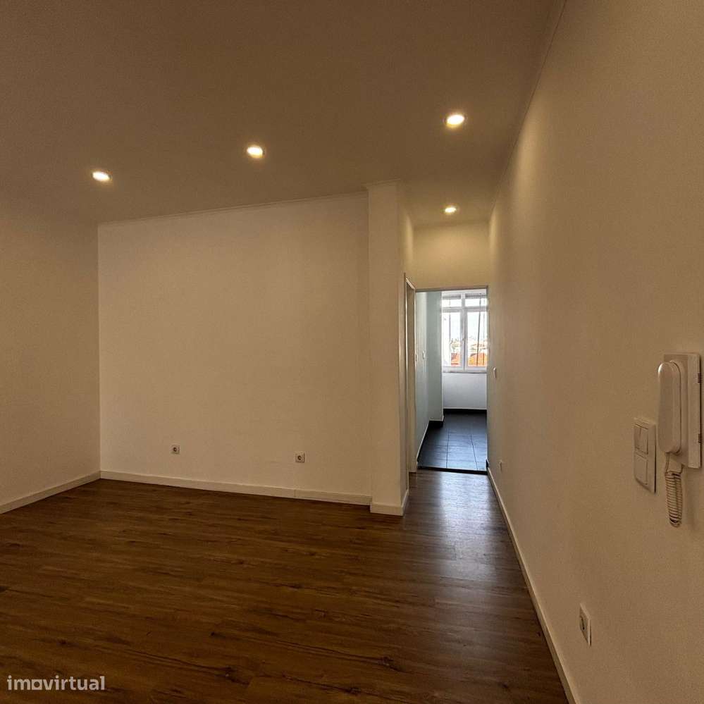 T2+1 Totalmente Remodelado em Edifício Recuperado!-18