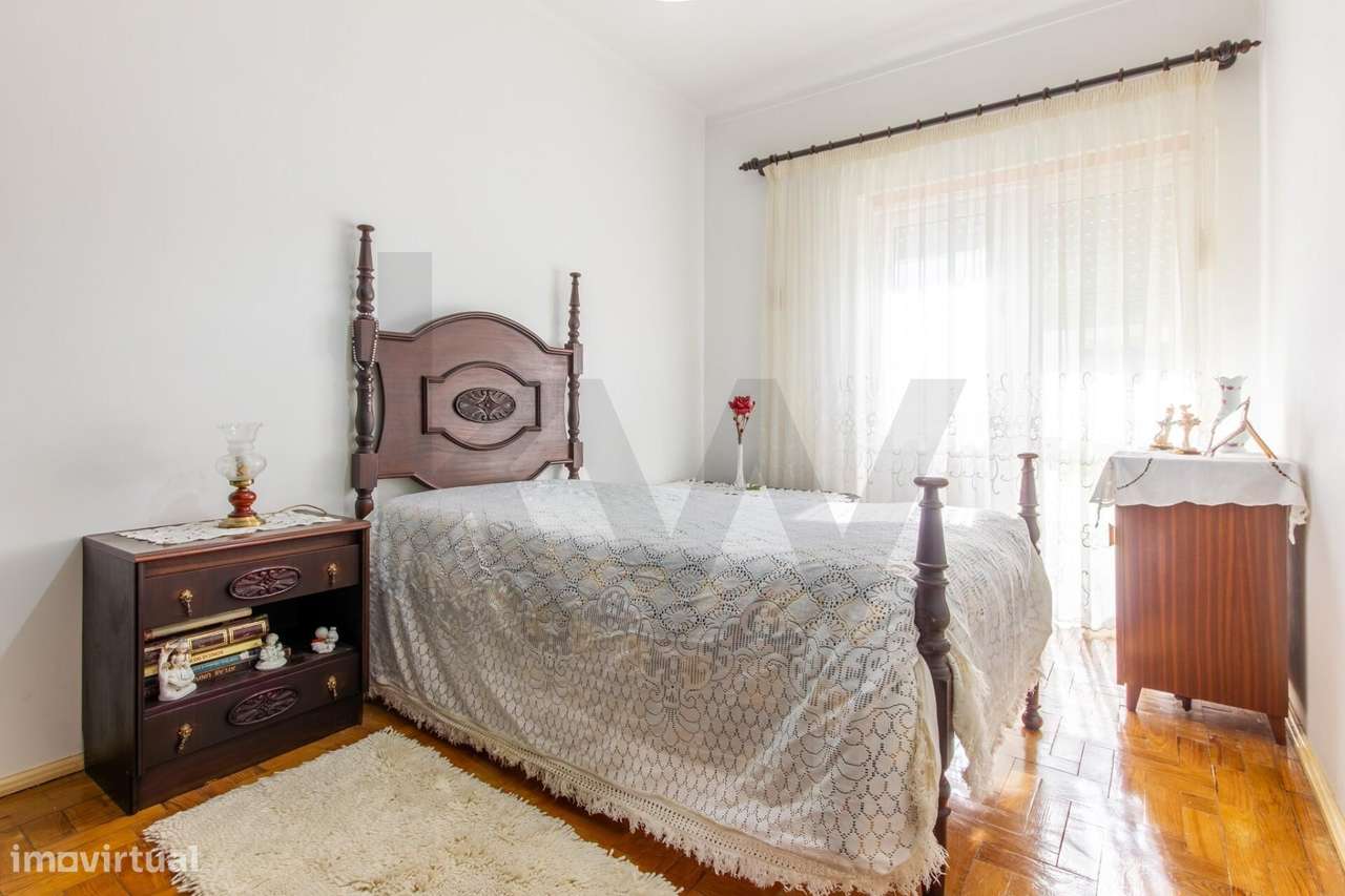 Apartamento T3 com 2 varandas junto ao Terminal dos Barcos do Barreiro-17
