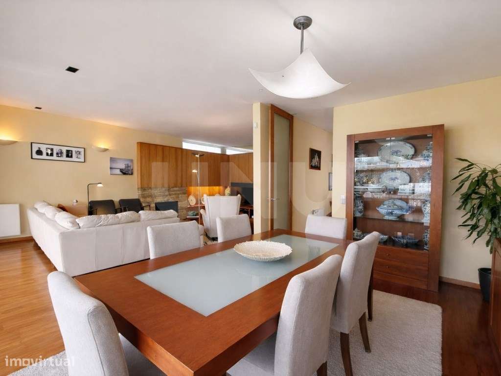 Moradia T5 Moderna com Jardim e Cave Ampla - Árvore, Vila do Conde-9