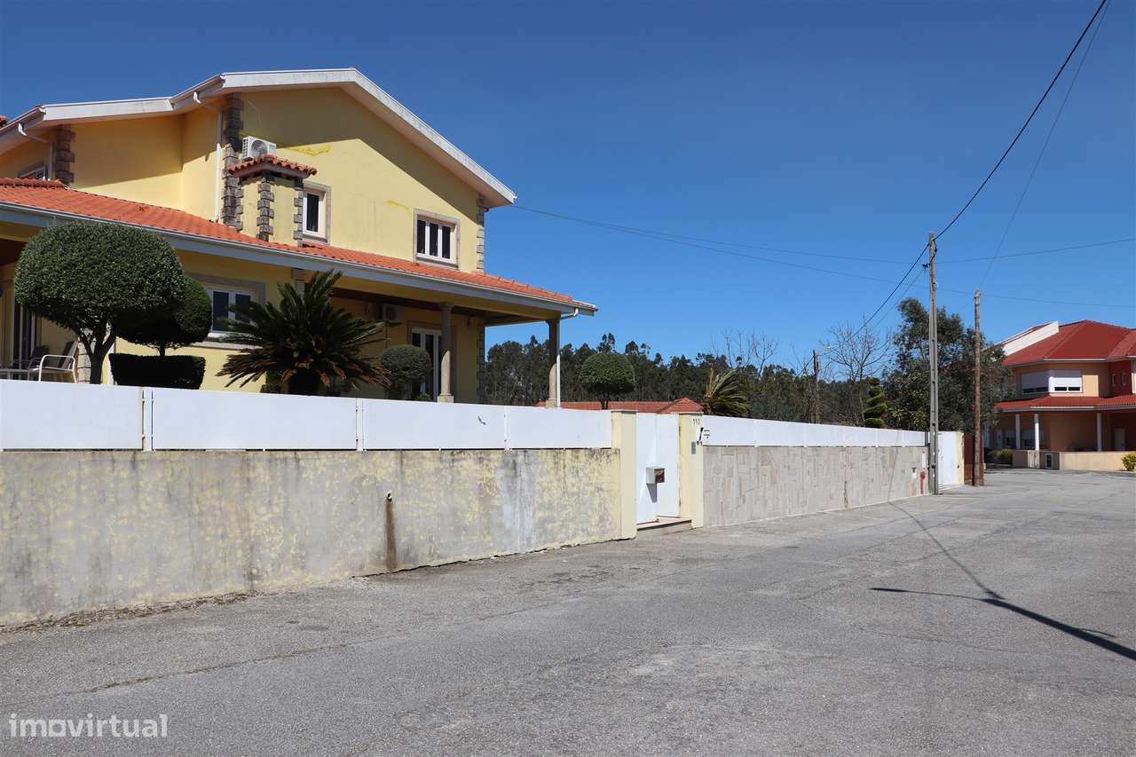 Moradia Isolada T4 Venda em Lustosa e Barrosas (Santo Estêvão),Lousada - Grande imagem: 2/52