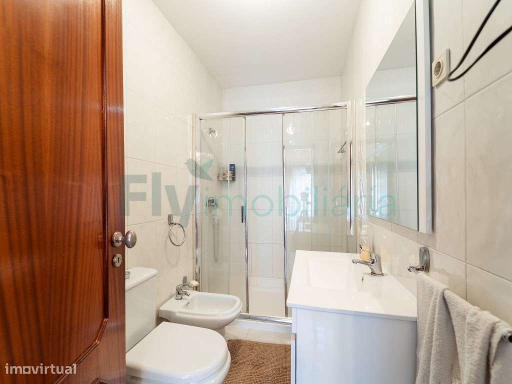 Apartamento T3 com Terraço de 80 m² e Garagem Fechada em Moreira de...-36