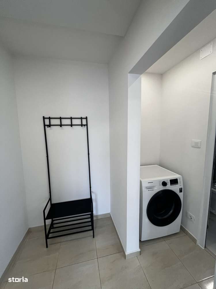 Renovat! Apartament 3 camere D, 72 mp, str. Hlincea , zona CUG-9