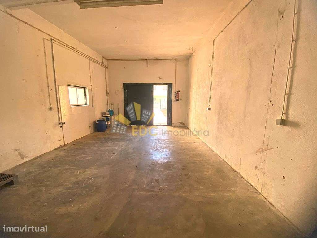 OFERTA ESCRITURA NOTARIAL | Moradia T5 Geminada | Com excelentes ár... - Grande imagem: 5/58