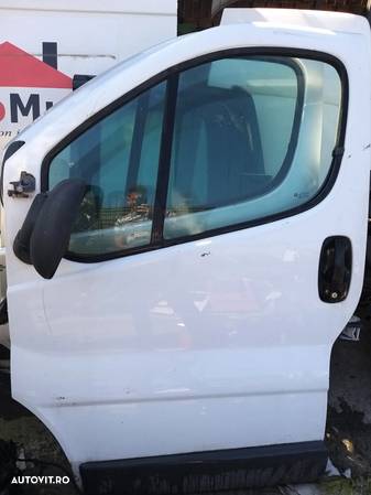 Usa Stanga Fata pentru Ford Transit an 2008 - 1