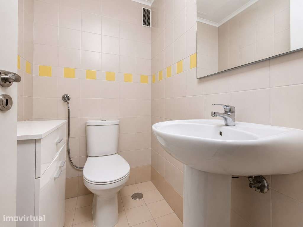 Apartamento, 4 quartos, Lisboa, Santa Clara-16