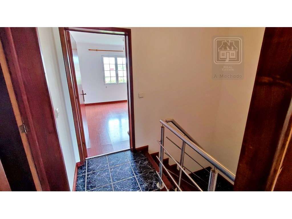 VENDA de CASA - MORADIA com garagem, jardim e quintal - Pico da Ped...-29