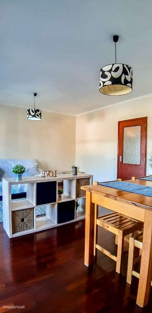 Apartamento T3 com varanda em Coimbra
