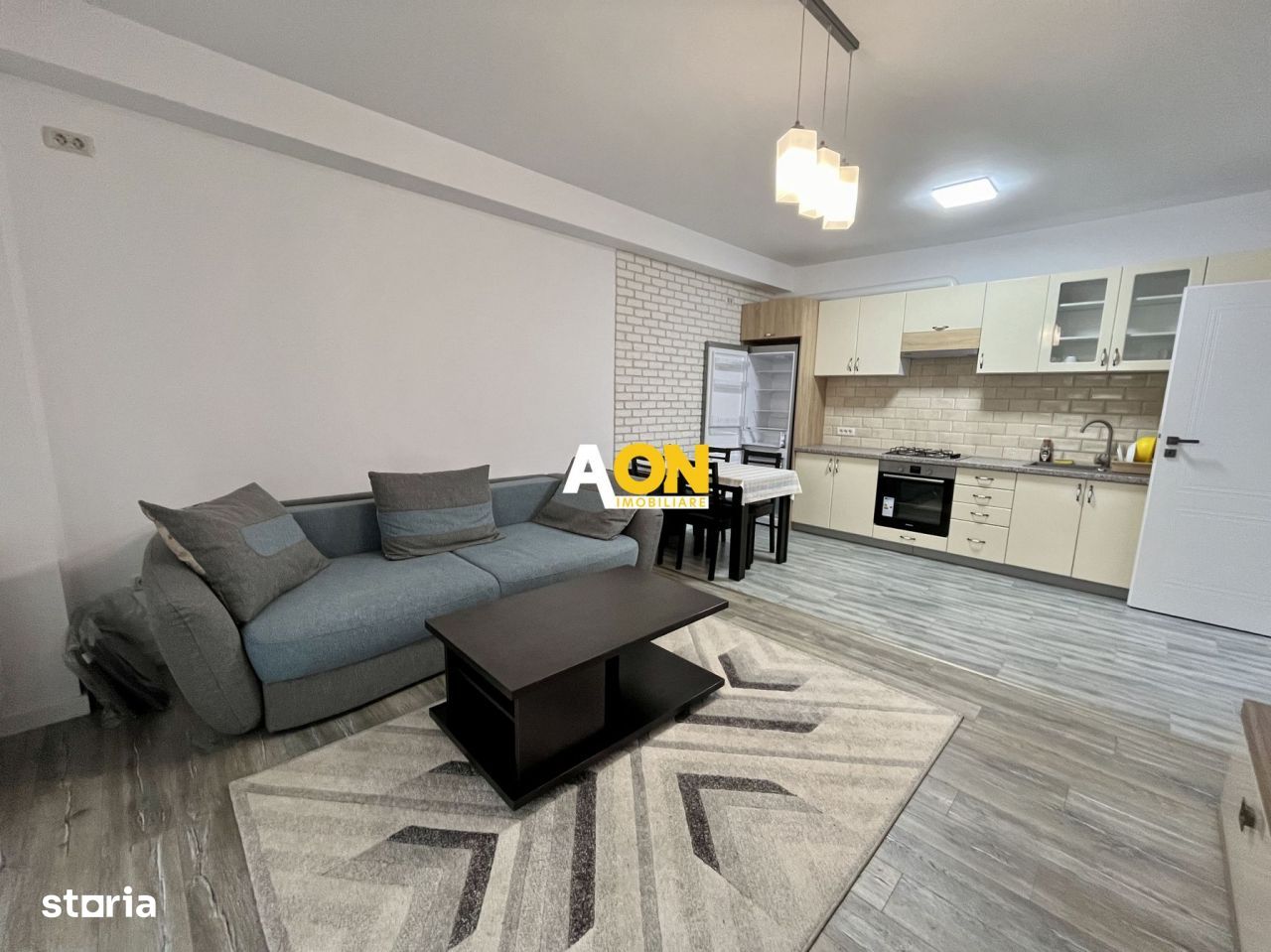 Apartament cu 2 Camere, Etaj 1, Bloc Nou, Zona Cetate