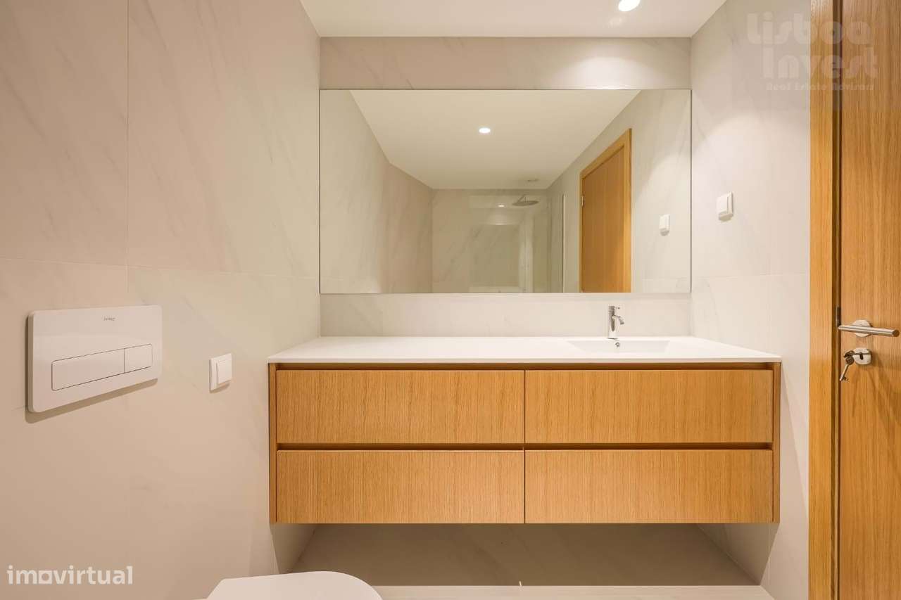 Apartamento T2 com vista Jardim no coração de Aveiro-13