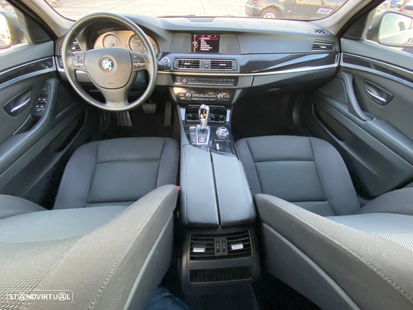 BMW 525 d Auto - 11