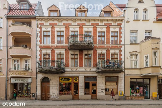 Kamienica z 9 lokalami, w centrum Grudziądza.